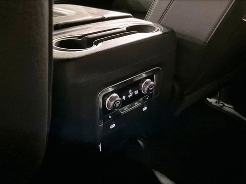 Used 2023 GMC Yukon Denali image 34