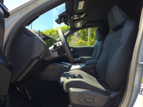 New 2026 BMW X3 xDrive30i w/ M Sport Package AWD/4WD image 8