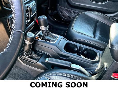 Used 2022 Jeep Wrangler Unlimited Sahara image 18