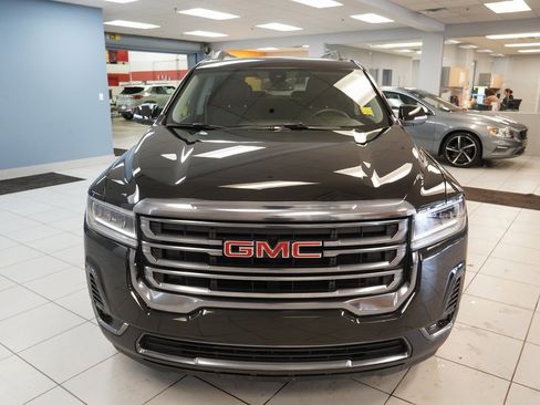 Certified 2023 GMC Acadia AT4 w/ Preferred Package image 15