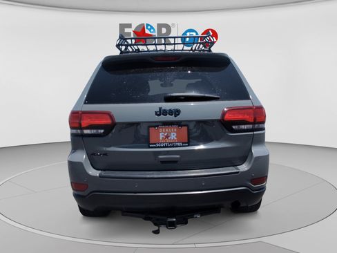 Used 2020 Jeep Grand Cherokee Laredo AWD/4WD image 4