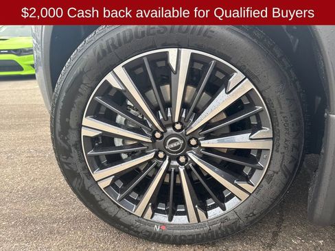 New 2026 Nissan Pathfinder Platinum image 25