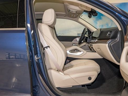 Used 2026 Mercedes-Benz GLS 450 4MATIC image 21