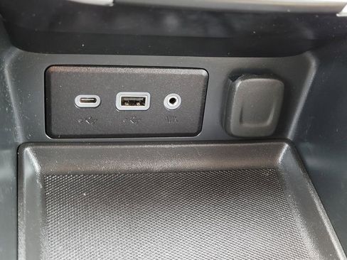 Used 2022 GMC Terrain SLE w/ Driver Convenience Package image 29