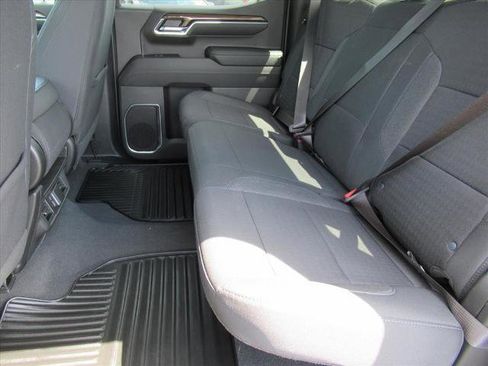 Used 2024 Chevrolet Silverado 1500 LT image 30