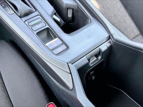 Used 2025 Honda Accord LX image 34