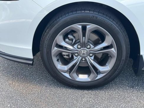 Used 2024 Honda Accord EX image 9