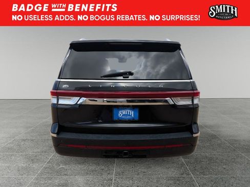 Used 2022 Lincoln Navigator L Reserve image 5