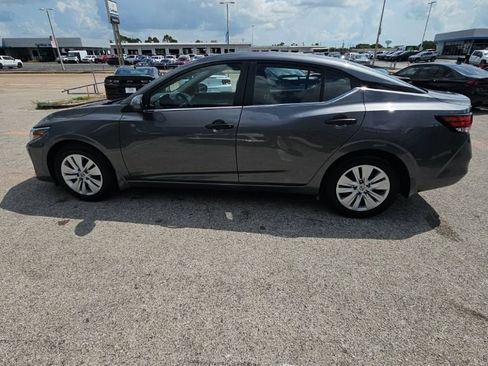 Used 2025 Nissan Sentra S FWD image 4