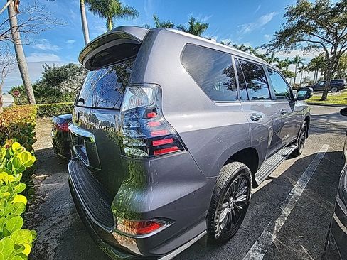 Used 2023 Lexus GX 460 Premium image 5