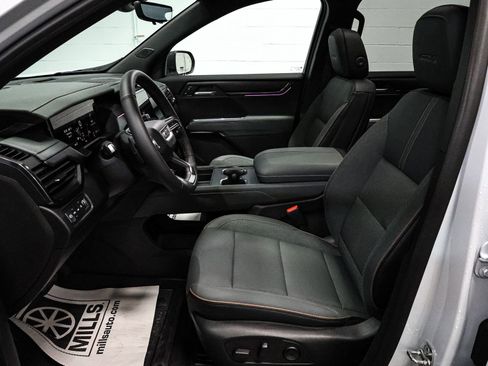 New 2026 GMC Acadia AT4 w/ LPO, Floor Liner Package AWD/4WD image 20