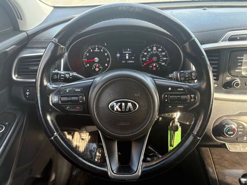 Used 2016 Kia Sorento EX image 14