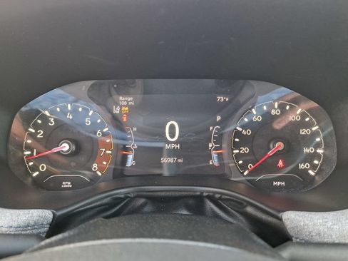 Used 2024 Jeep Compass Latitude AWD/4WD image 9