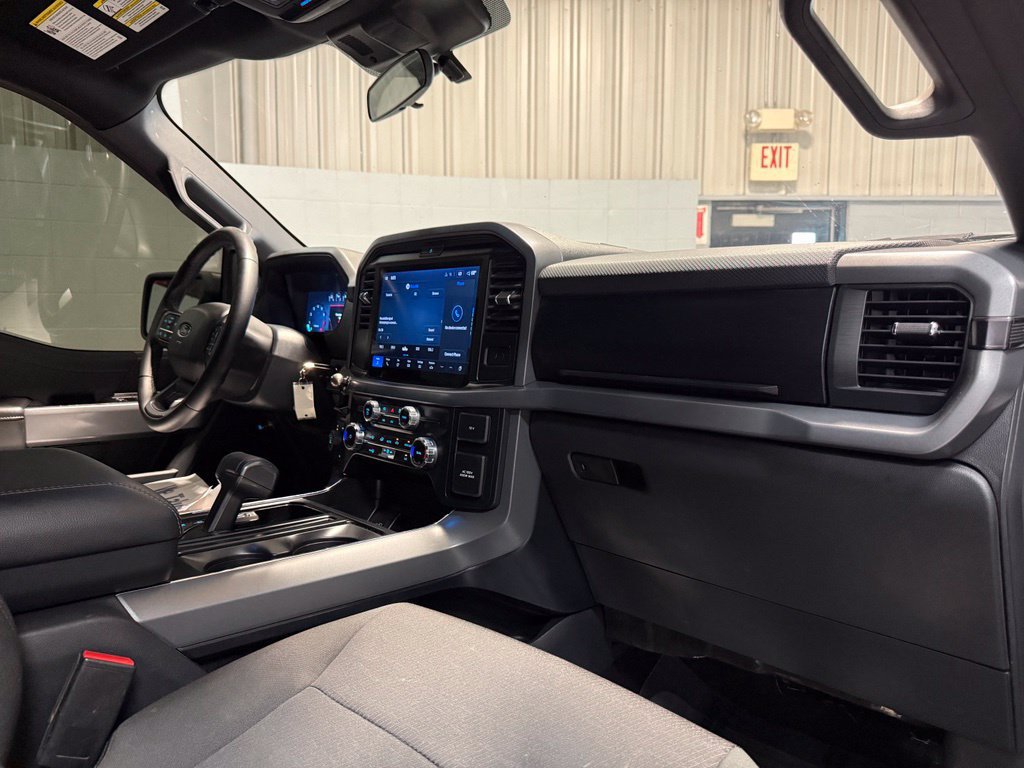 Used 2025 Ford F150 XLT w/ Equipment Group 301A Standard AWD/4WD image 17
