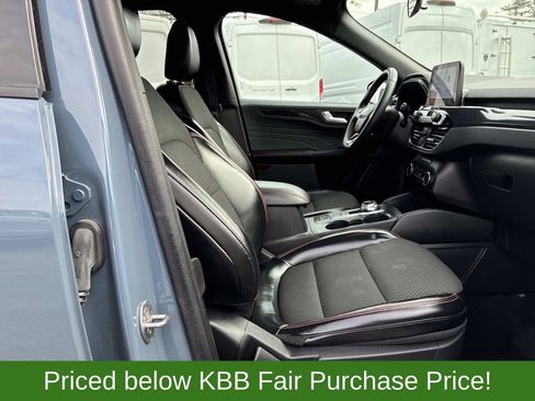 Used 2024 Ford Escape ST-Line image 9