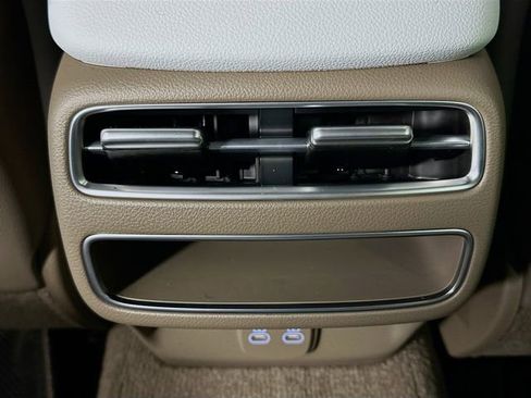 New 2026 Genesis GV70 2.5T Advanced AWD/4WD image 18