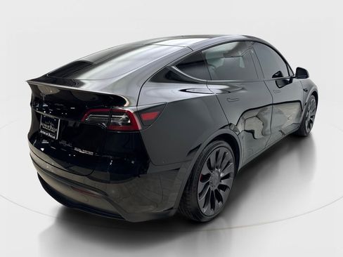 Used 2024 Tesla Model Y Performance AWD/4WD image 6