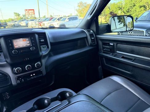 Used 2022 RAM 2500 Tradesman w/ Chrome Appearance Group AWD/4WD image 22