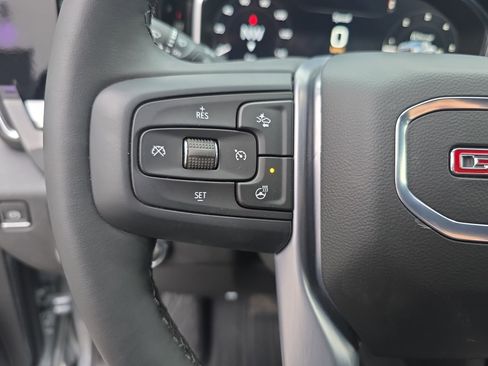 New 2026 GMC Sierra 3500 SLT w/ SLT Convenience Package image 20