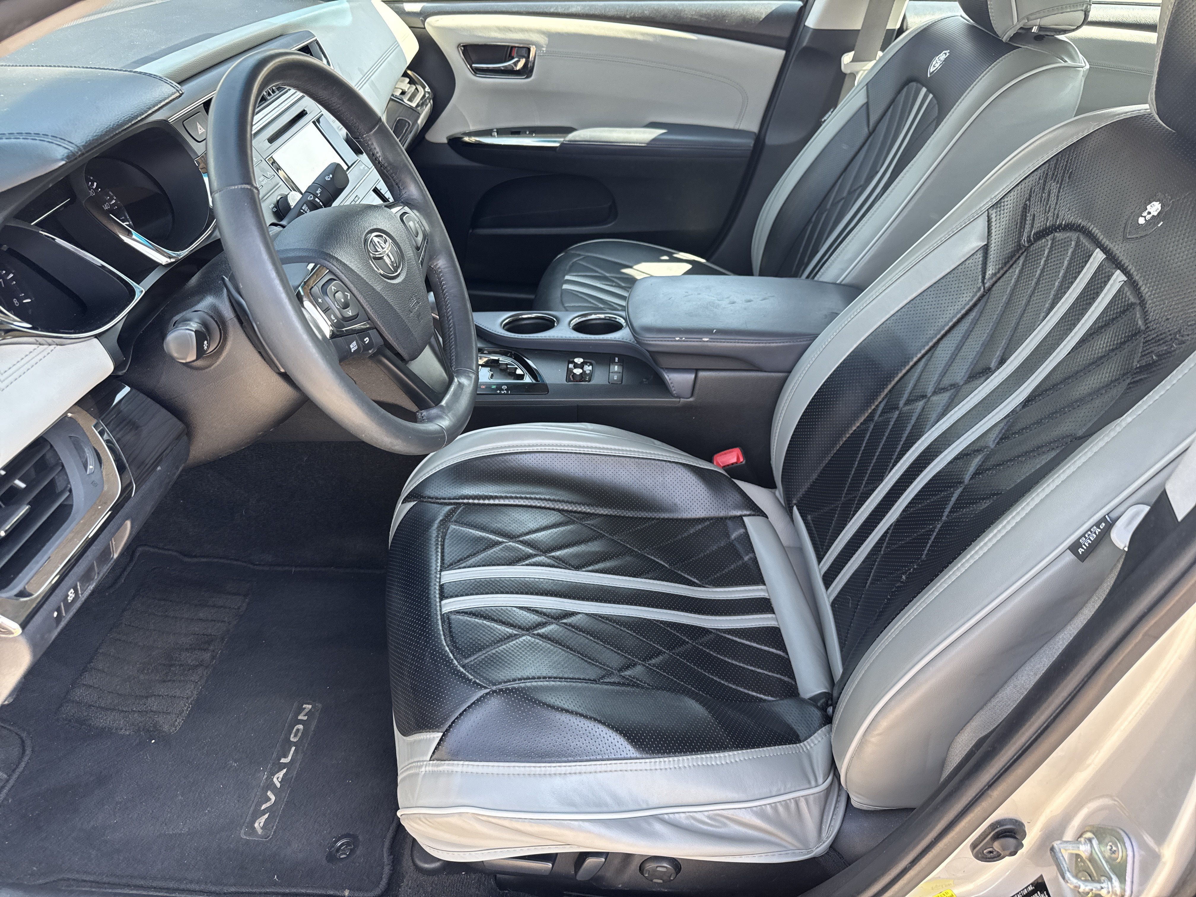 Used 2014 Toyota Avalon XLE Touring FWD image 10