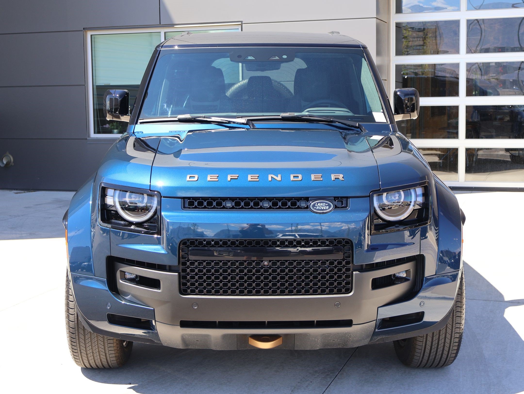 New 2026 Land Rover Defender 110 OCTA AWD/4WD image 2