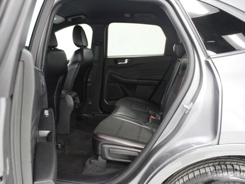 Used 2024 Ford Escape ST-Line image 34
