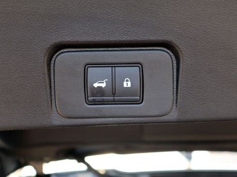 Certified 2026 Nissan Rogue SV w/ SV Premium Package FWD image 11