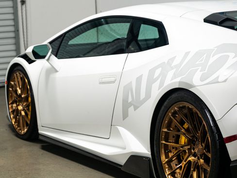 Used 2015 Lamborghini Huracan LP 610-4 image 27