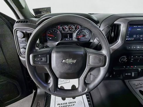 Used 2021 Chevrolet Silverado 1500 Custom Trail Boss AWD/4WD image 11