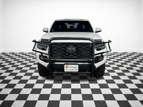 Used 2023 Toyota Tacoma TRD Off-Road w/ TRD Premium Off Road Package AWD/4WD image 3