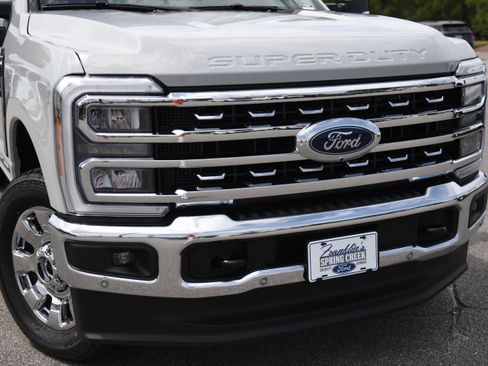 New 2026 Ford F250 Lariat w/ Lariat Premium Package AWD/4WD image 3