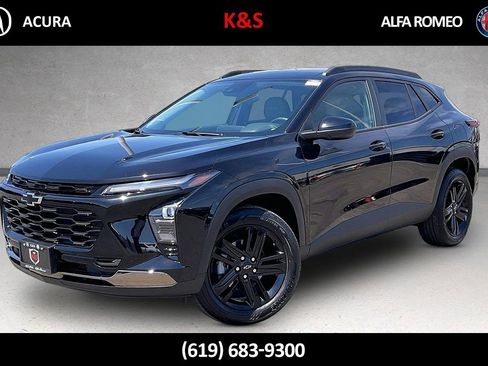 Used 2026 Chevrolet Trax ACTIV FWD image 1
