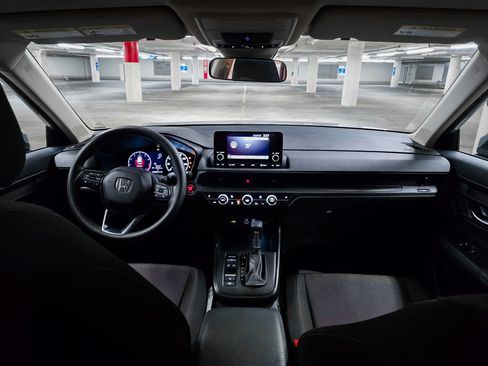 Certified 2024 Honda CR-V EX image 3