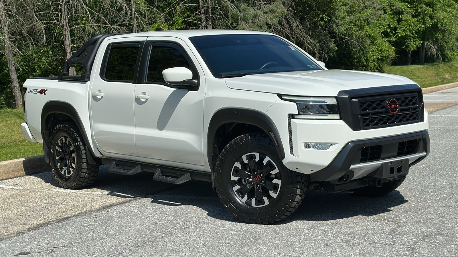 Certified 2023 Nissan Frontier PRO-4X w/ Technology Package AWD/4WD image 1