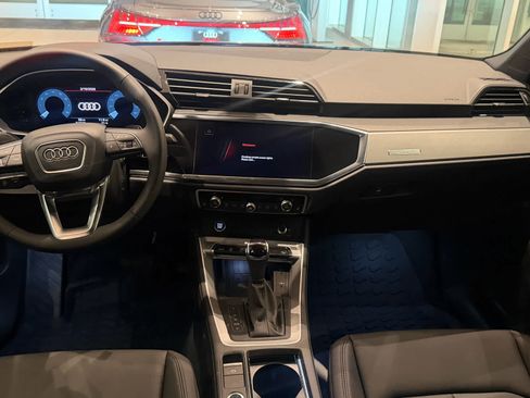 New 2025 Audi Q3 2.0T Premium image 6