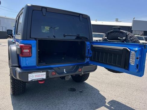 Used 2024 Jeep Wrangler Unlimited Rubicon AWD/4WD image 12