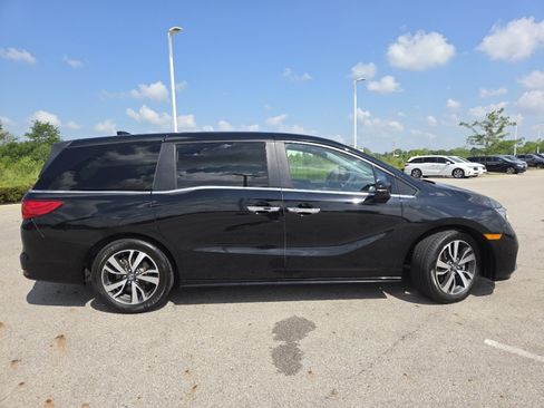 Used 2023 Honda Odyssey Touring image 18