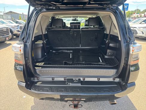 Used 2017 Toyota 4Runner SR5 Premium AWD/4WD image 7