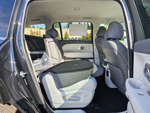 New 2026 Hyundai Ioniq 9 SEL image 12