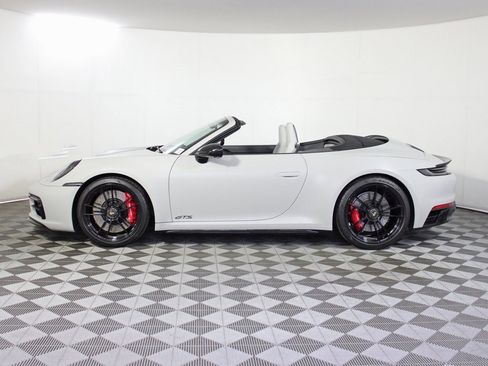 Used 2024 Porsche 911 Carrera GTS image 2