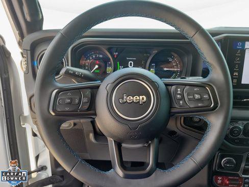 Used 2024 Jeep Wrangler Unlimited Rubicon 4xe AWD/4WD image 12