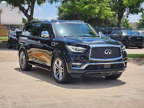 Used 2018 INFINITI QX80 2WD w/ Deluxe Technology Package image 3