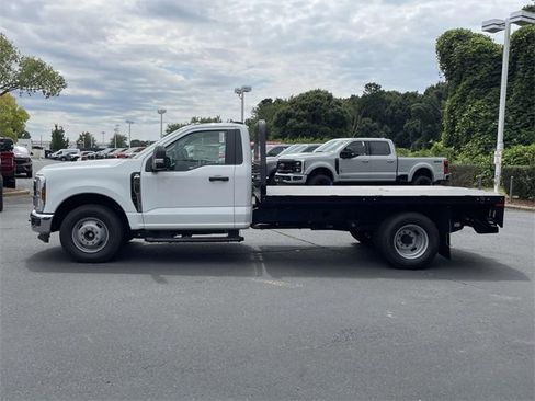 New 2025 Ford F350 XL w/ XL Chrome Package image 22