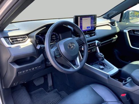 Used 2023 Toyota RAV4 XSE image 17