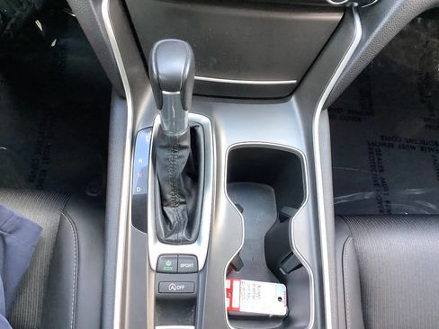 Used 2022 Honda Accord Sport image 36