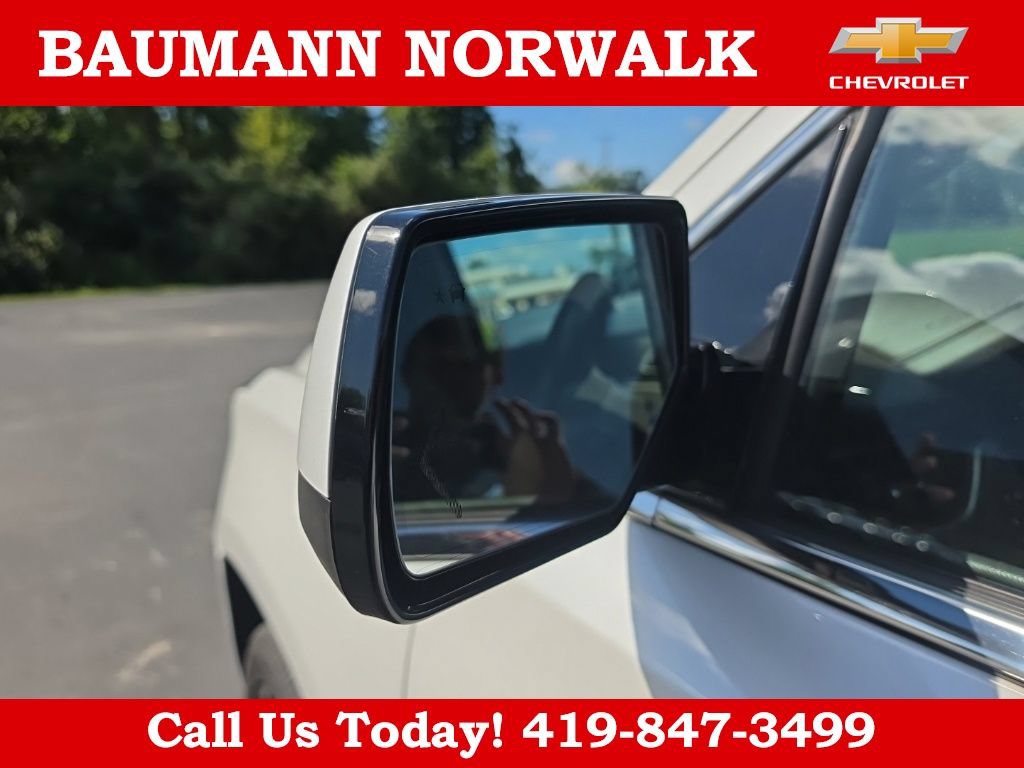Used 2017 GMC Yukon XL Denali w/ Open Road Package AWD/4WD image 17