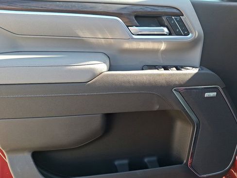 New 2026 GMC Sierra 2500 SLT w/ SLT Premium Package image 14