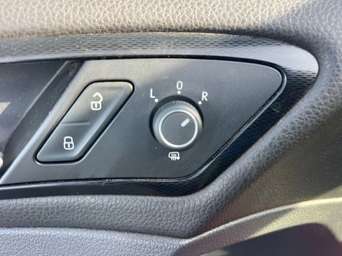 Used 2016 Volkswagen GTI S FWD image 26