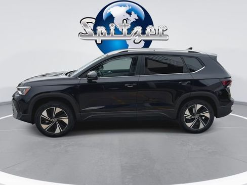 New 2026 Volkswagen Taos SE AWD/4WD image 9