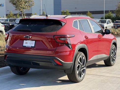 New 2026 Chevrolet Trax RS image 4